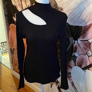 NWT!! Black cutout long sleeved tee
